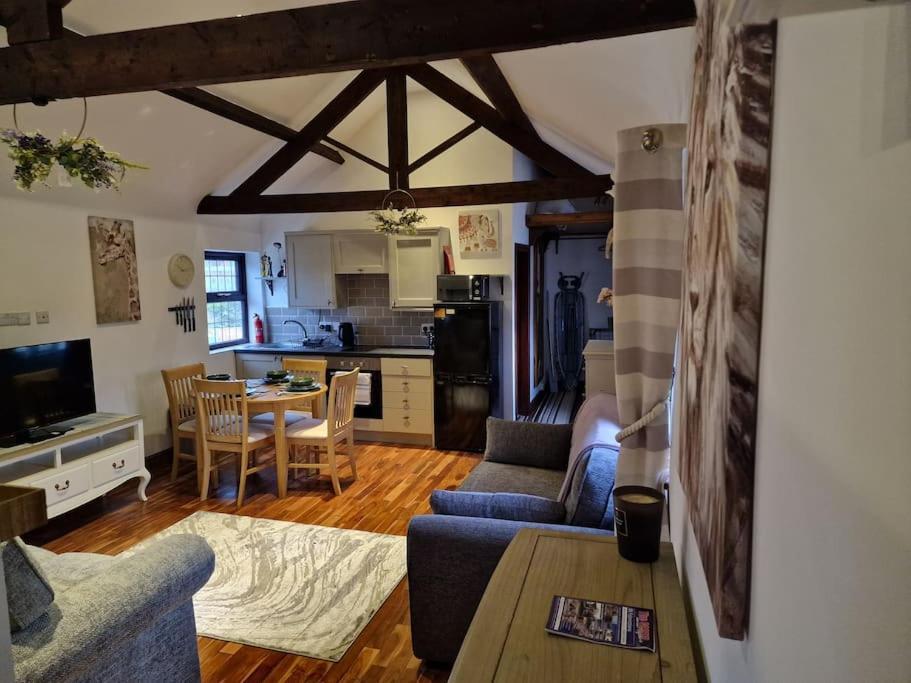 Joiners Arms - Studio Apartments マーケット・ドレイトン エクステリア 写真