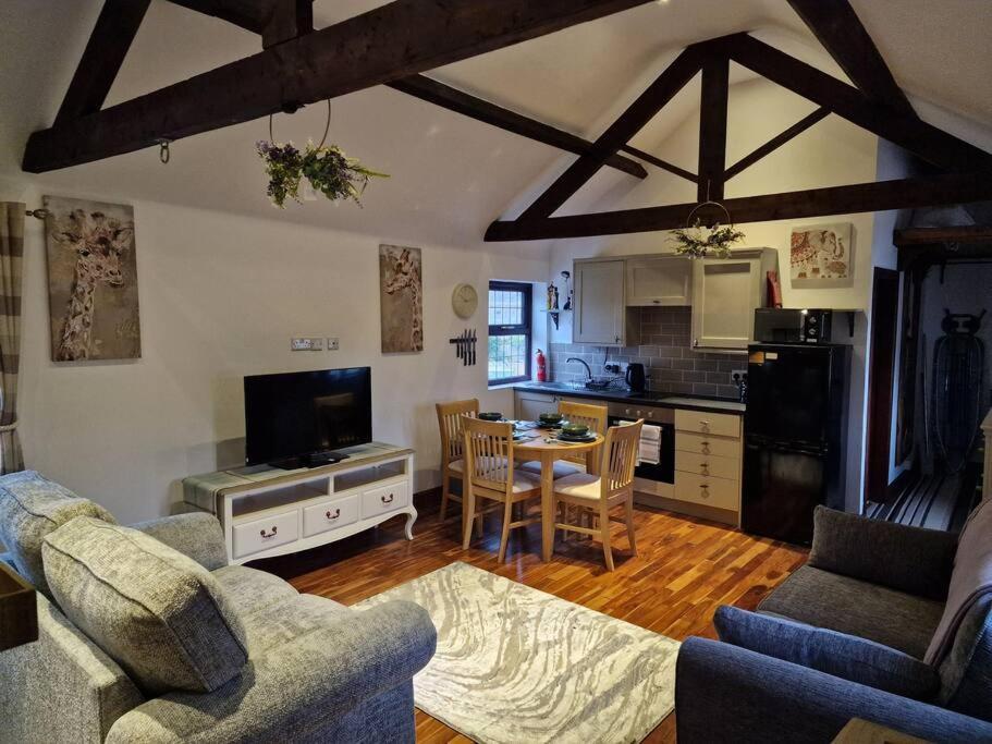 Joiners Arms - Studio Apartments マーケット・ドレイトン エクステリア 写真