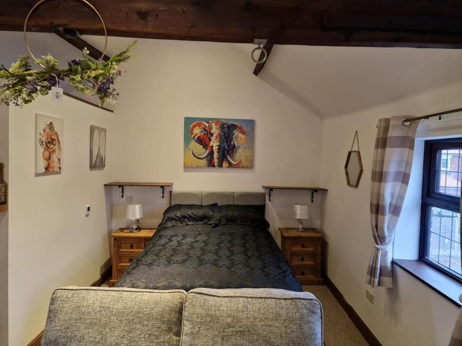 Joiners Arms - Studio Apartments マーケット・ドレイトン エクステリア 写真
